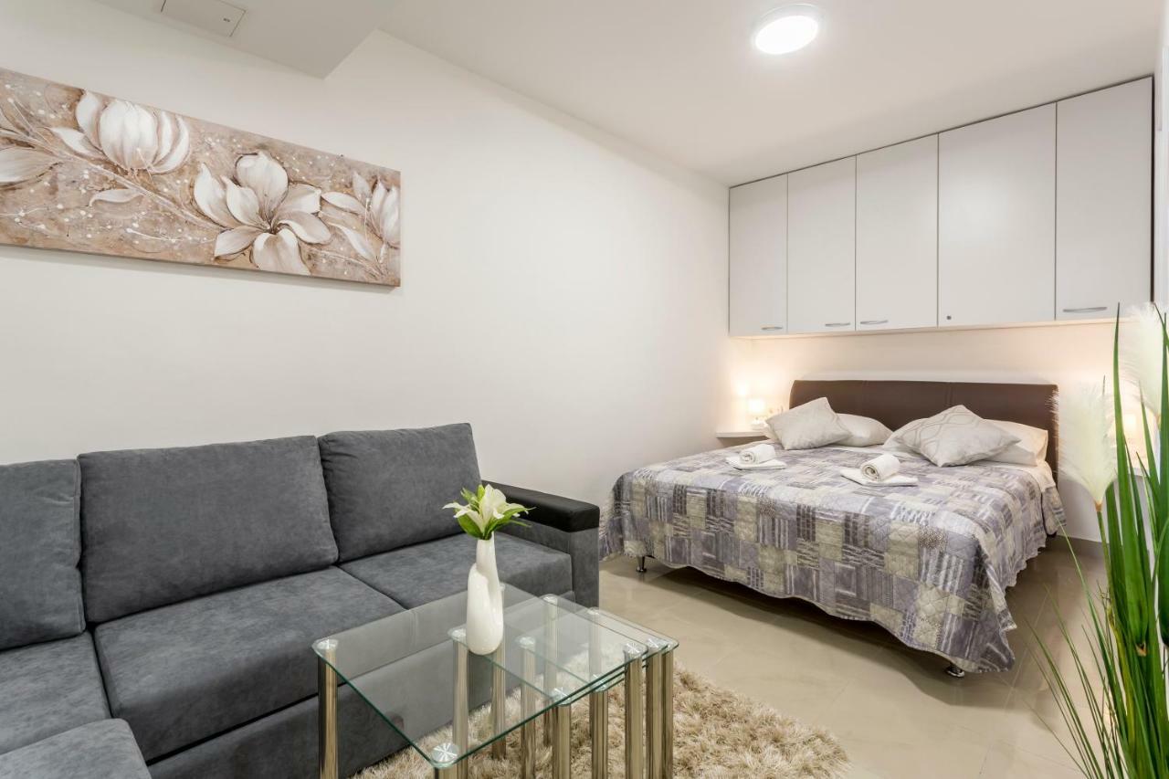 Studio Apartment Nikol Сплит Экстерьер фото